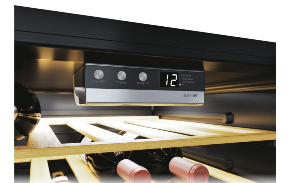 Candy | Wine Cooler | CWC 154 EEL/NF | Energy efficiency class G | Free standing | Bottles capacity 41 | Black (Фото 5)