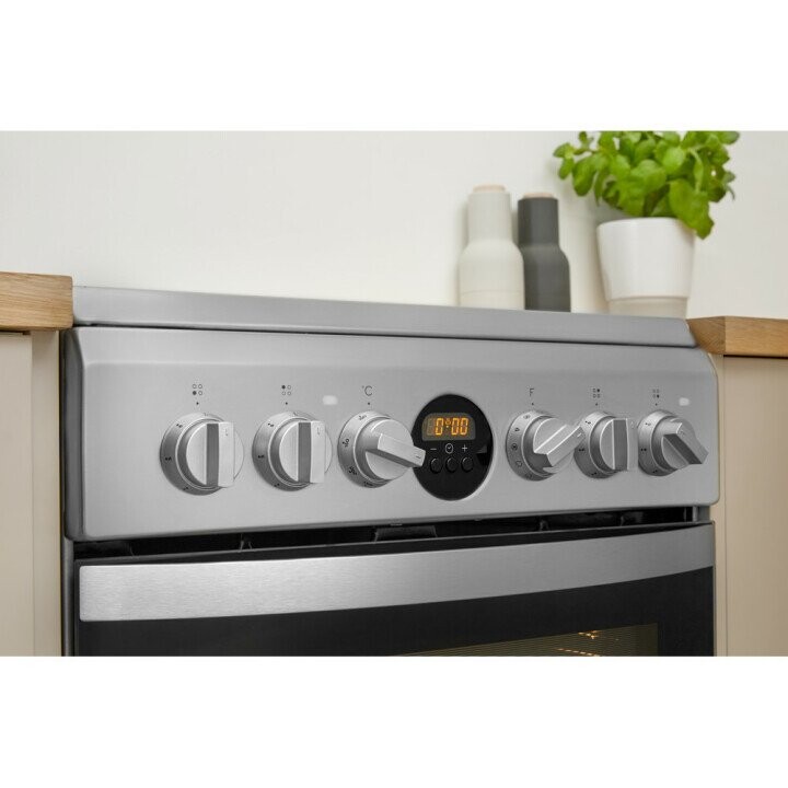 INDESIT Cooker IS5V8CHX/E Hob type Electric, Oven type Electric, Stainless steel, Width 50 cm, Grilling, Electronic, 57 L, Depth 60 cm (Attēls 4)