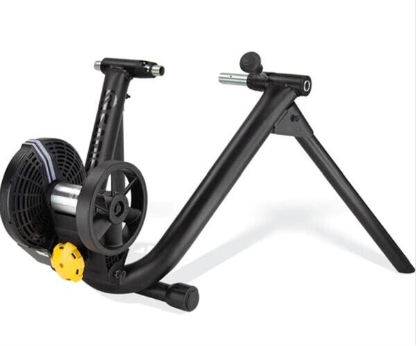Saris M2 SMART EQUIPPED INDOOR BIKE TRAINER (Attēls 1)