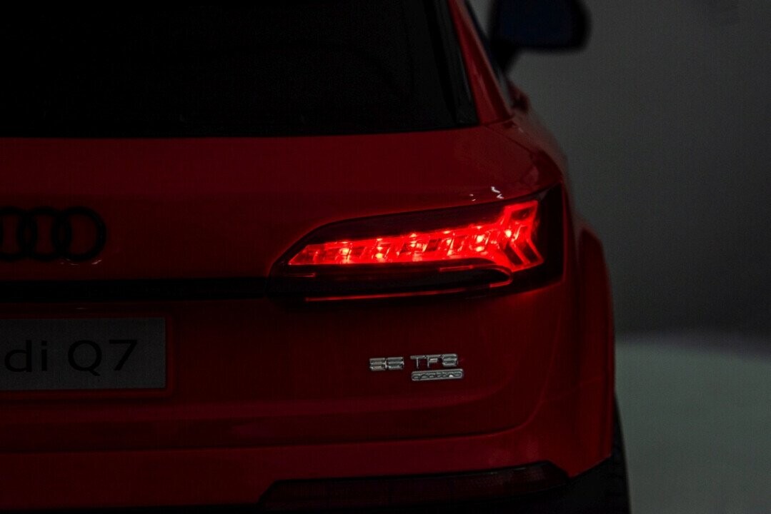 Audi Q7 NEW LIFT transportlīdzeklis Sarkans (Attēls 7)