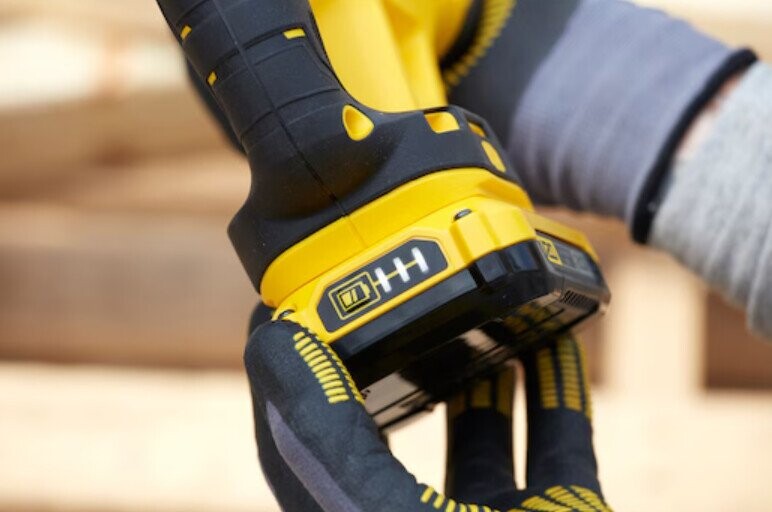 Stanley | 18V V20 Reciprocating Saw - 2 x 2.0Ah Kitbox | SFMCS300D2K-QW | 18 V (Attēls 6)