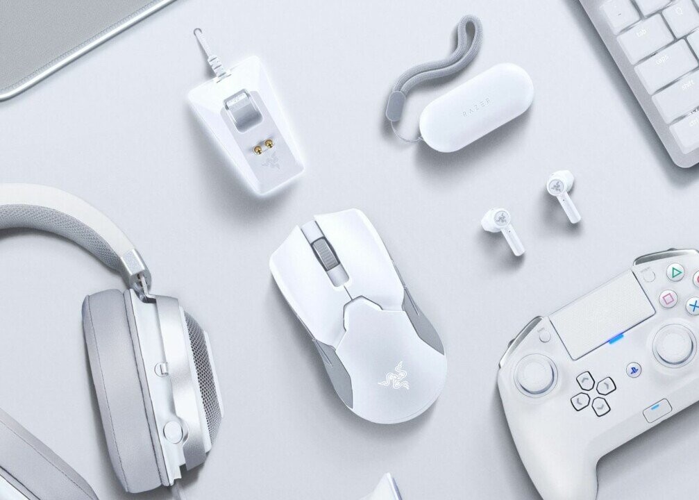 Razer Viper Ultimate Gaming Mouse + Mouse Dock , Wireless, Mercury (Attēls 2)